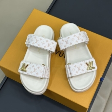 Louis Vuitton Slippers